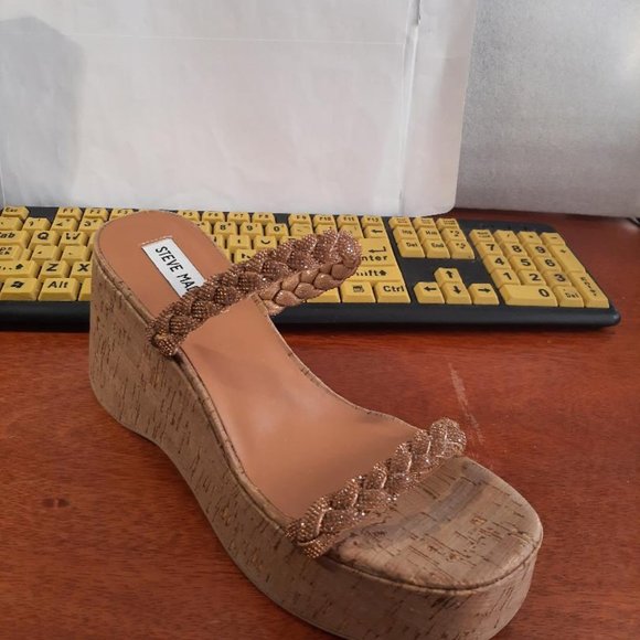 NEW ! Steve Madden Danya Wedge Heel Sandal Gold Glitter Size 8 - Picture 1 of 7